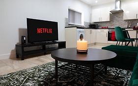 Cardiff 2 Bedroom Entire Apartment Near Principality Stadium